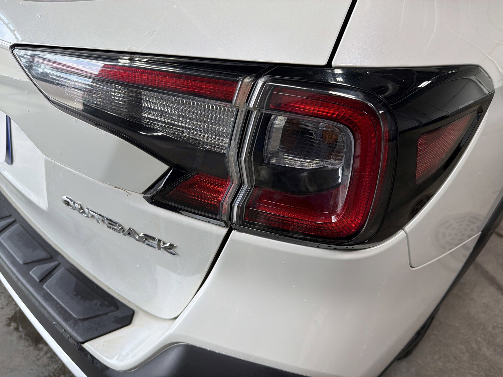 Certified 2025 Subaru Outback Limited image 11