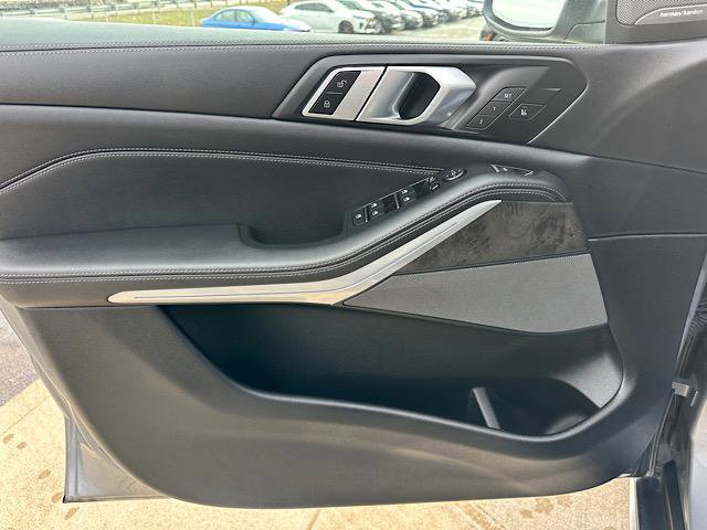 Certified 2024 BMW X5 xDrive40i w/ Premium Package image 16