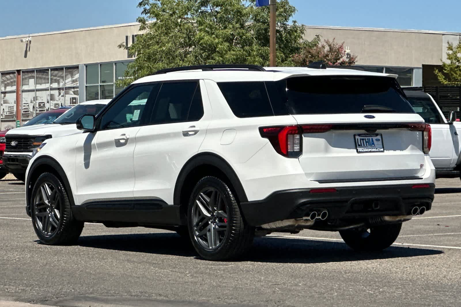 New 2026 Ford Explorer ST w/ Sun And Sound Package AWD/4WD image 6