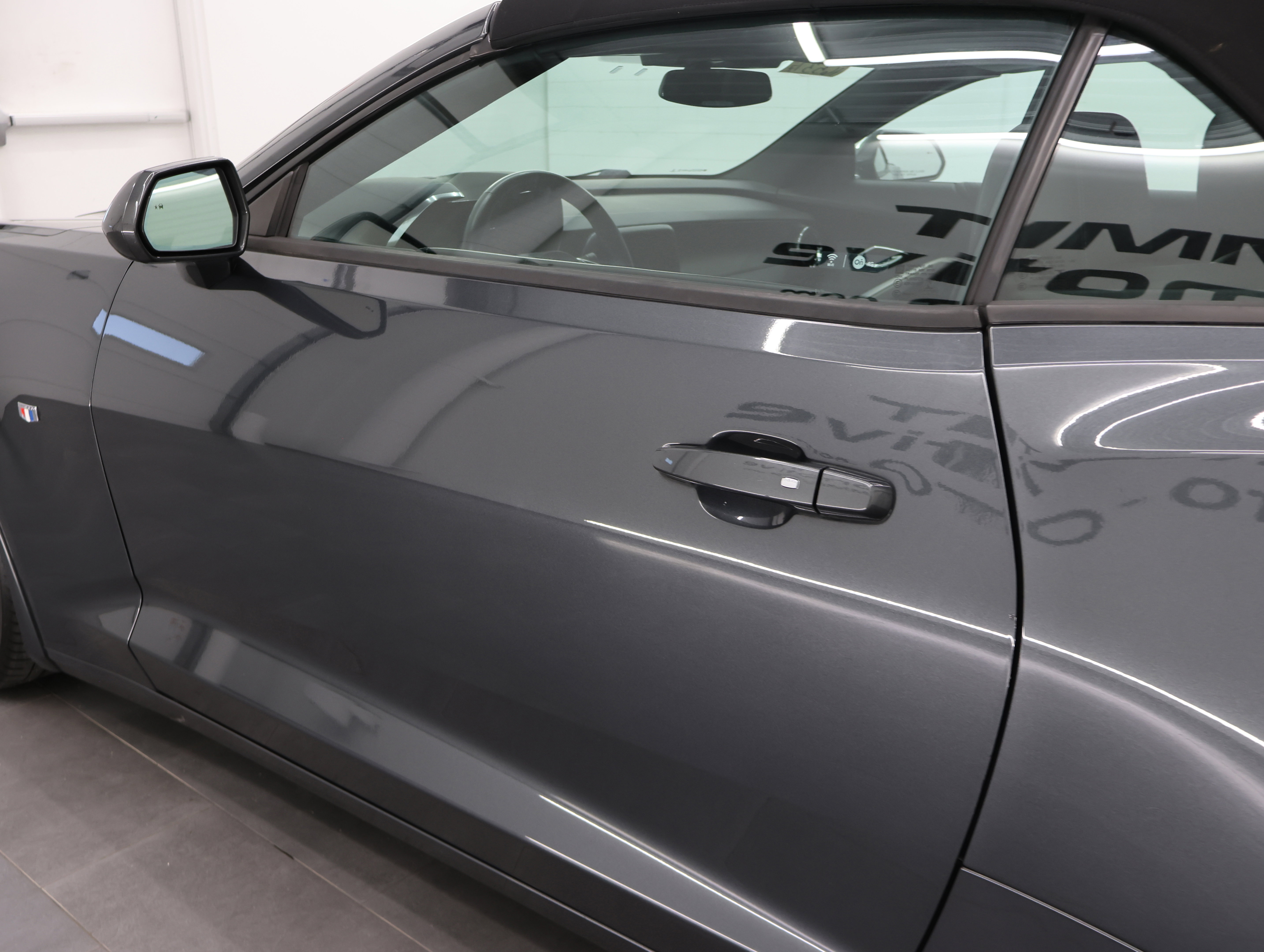 Used 2016 Chevrolet Camaro SS RWD image 32