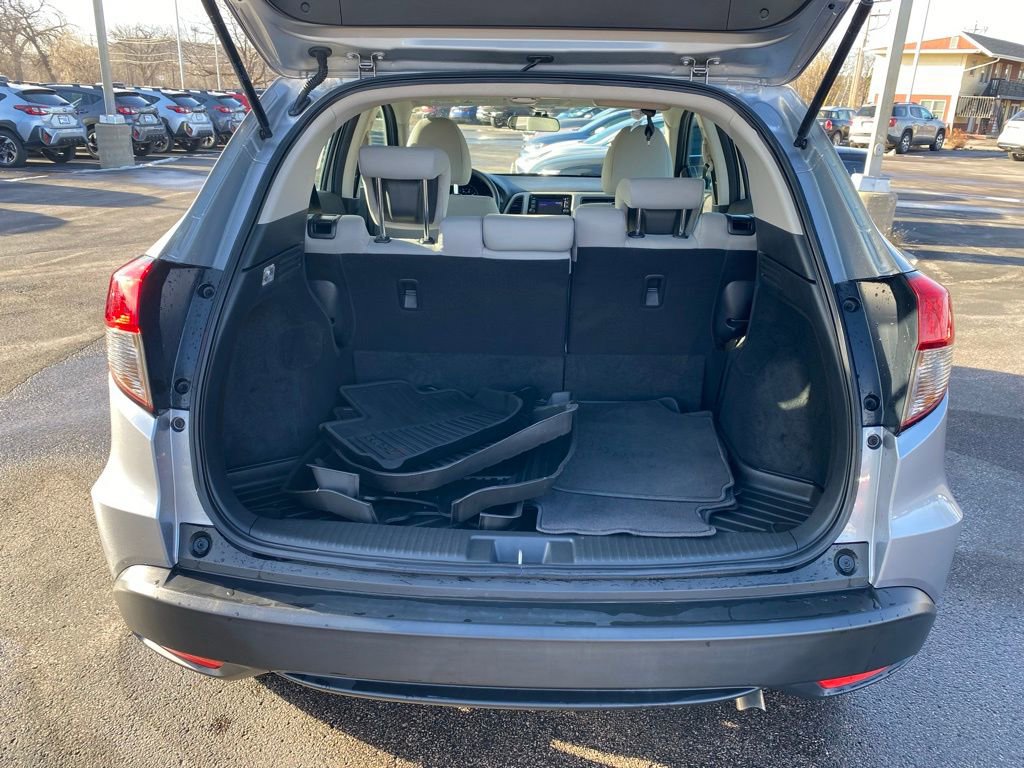 Used 2022 Honda HR-V LX image 8