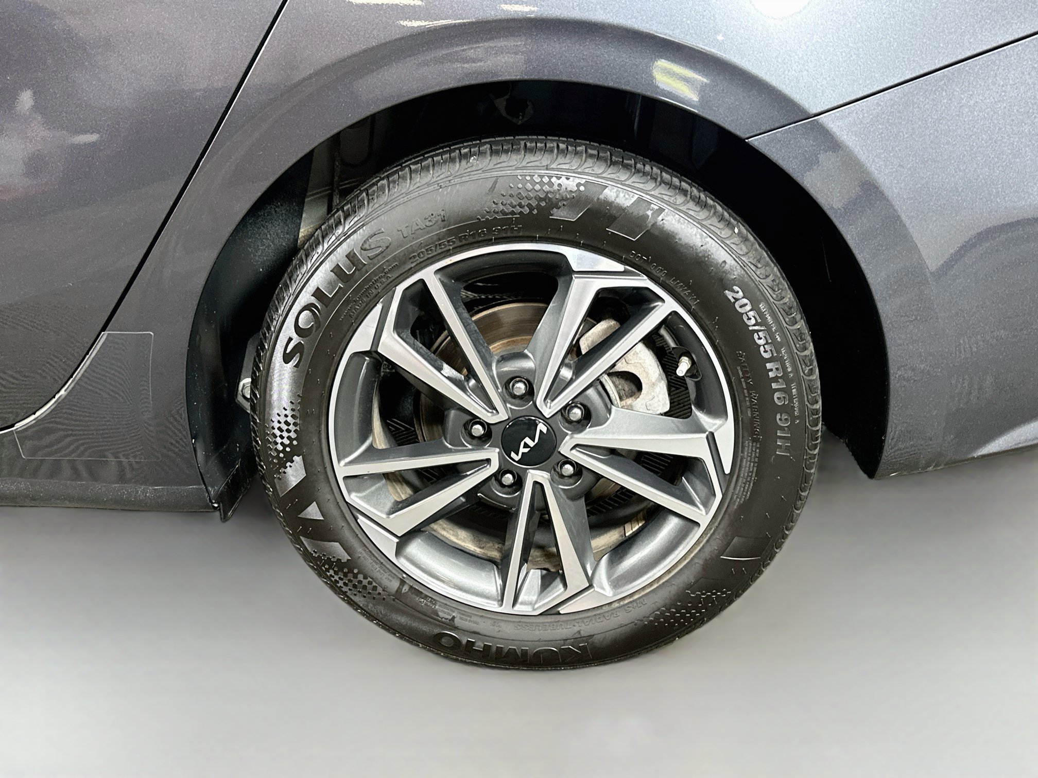 Certified 2024 Kia Forte LXS FWD image 28