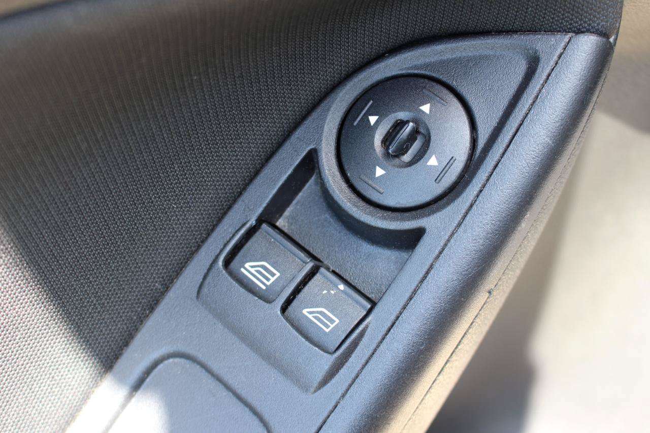 Used 2016 Ford Focus S FWD image 13