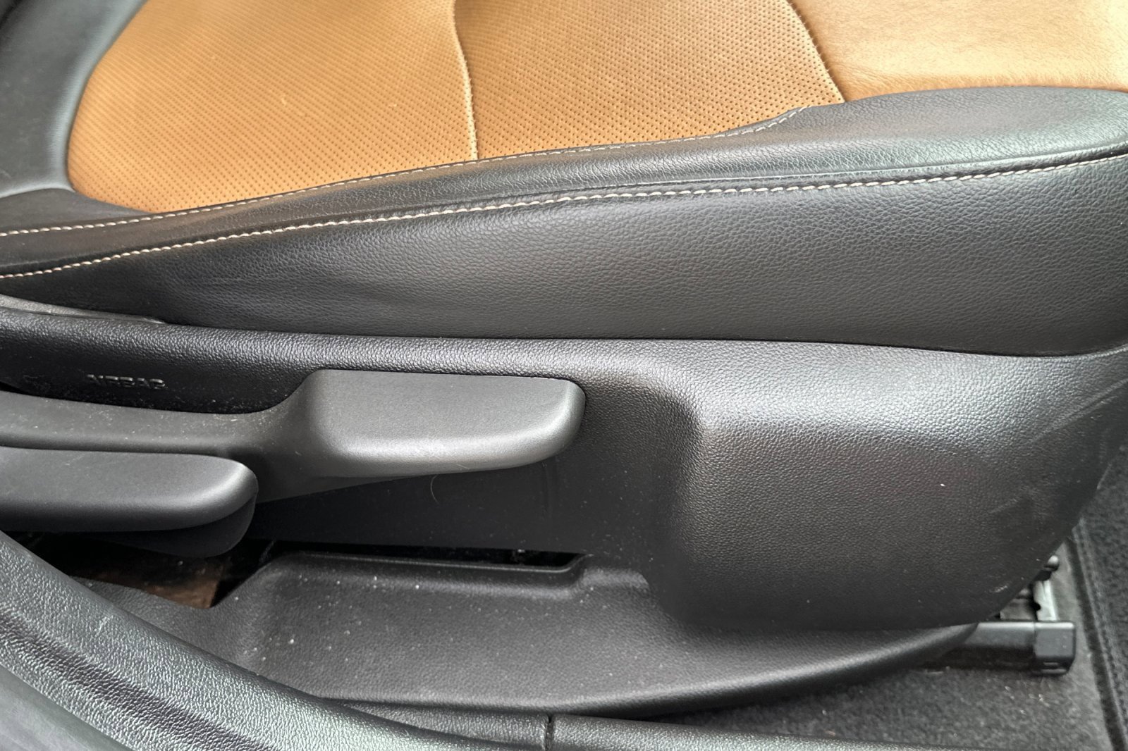 Used 2017 Chevrolet Volt Premier w/ Driver Confidence II Package image 23