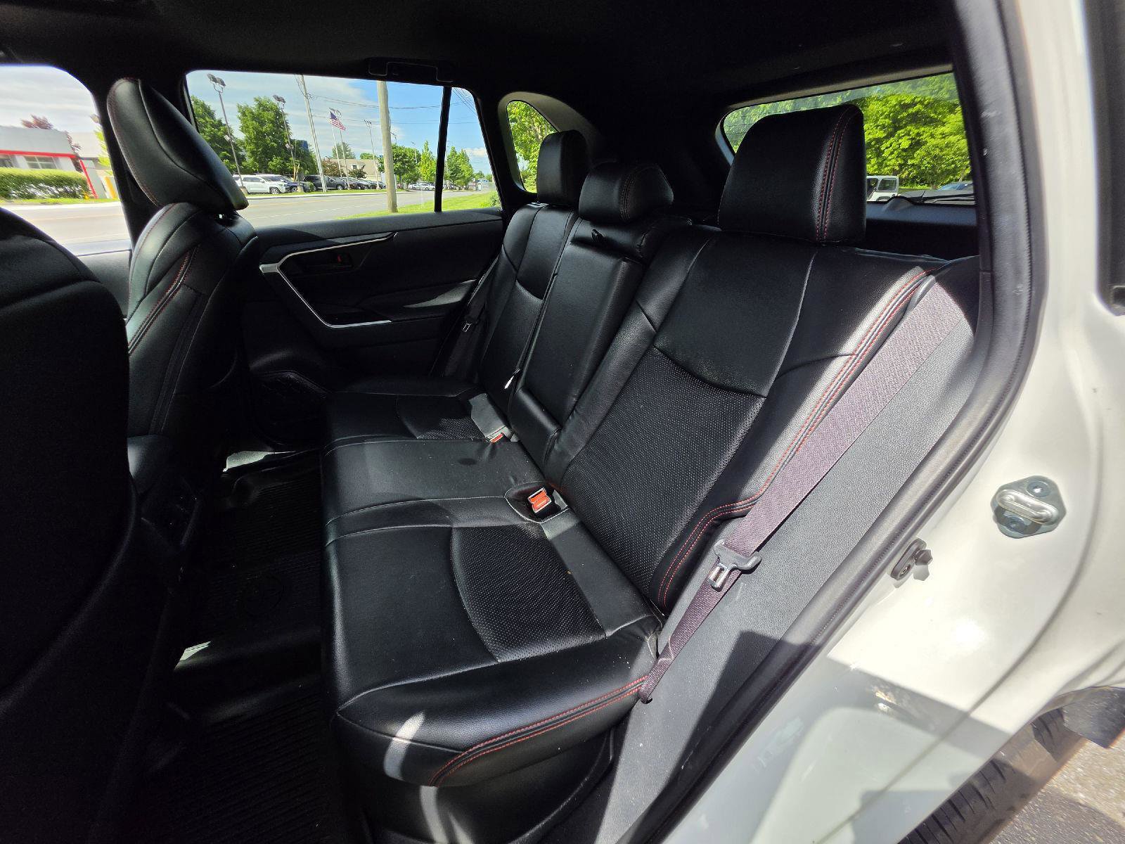 Used 2021 Toyota RAV4 SE w/ Weather & Moonroof Package AWD/4WD image 12