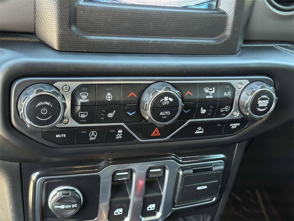 Used 2022 Jeep Wrangler Willys image 5