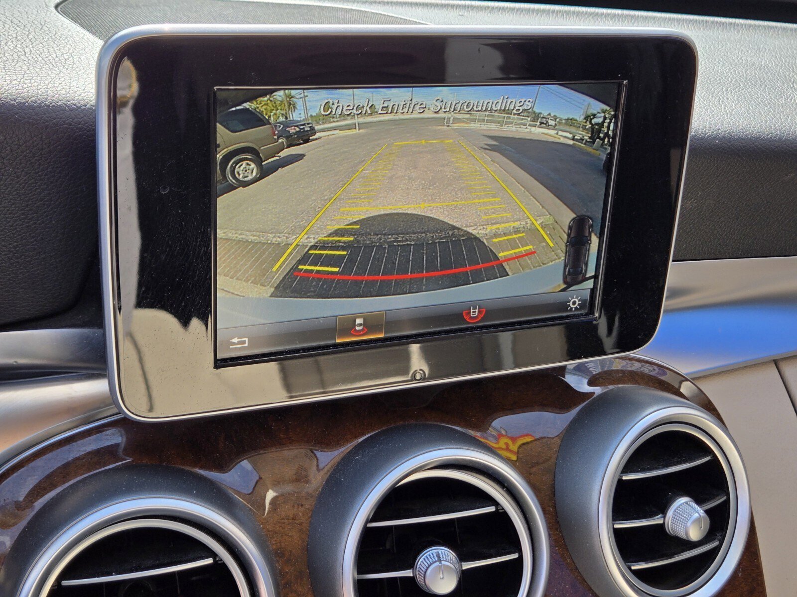 Used 2015 Mercedes-Benz C 300 4MATIC Sedan image 18