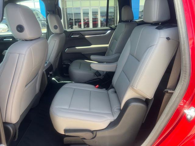 Used 2026 GMC Acadia Elevation w/ Elevation Premium Package AWD/4WD image 9