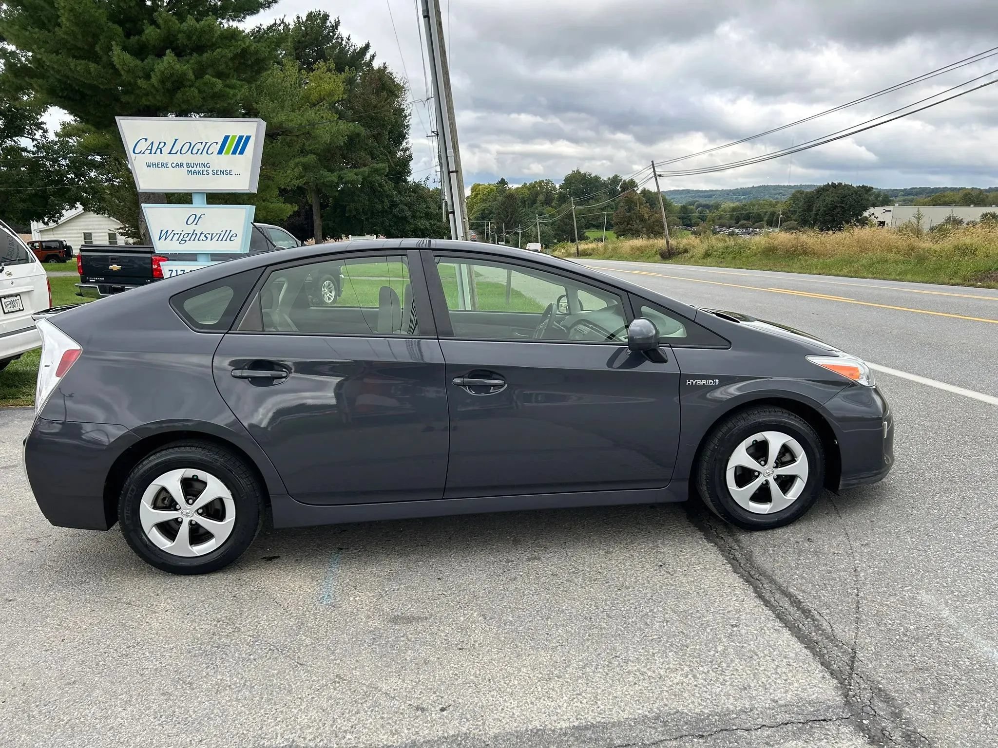 Used 2015 Toyota Prius Two FWD image 10