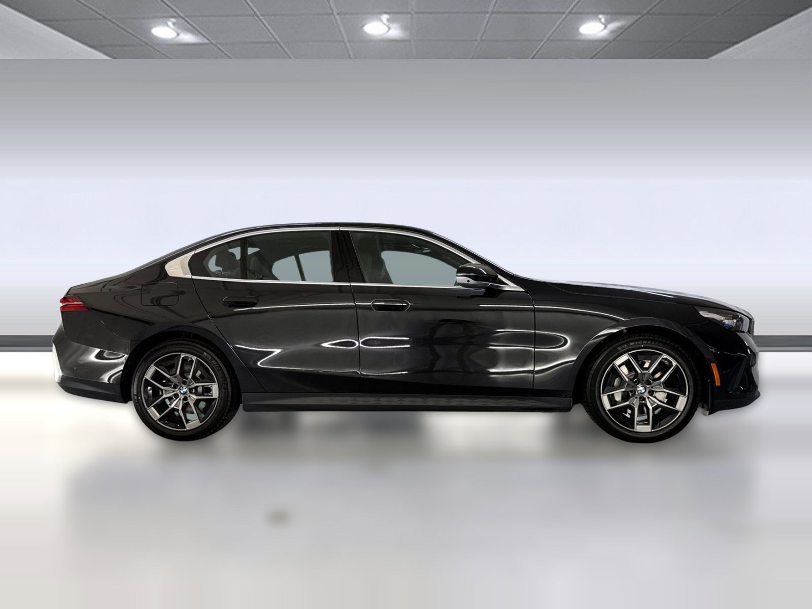 Used 2026 BMW 530i w/ Premium Package RWD image 7