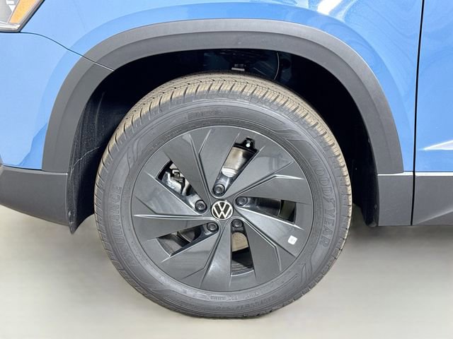 New 2026 Volkswagen Taos S image 19