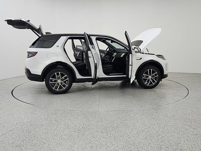 New 2026 Land Rover Discovery Sport Landmark AWD/4WD image 4