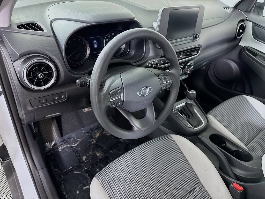 Certified 2023 Hyundai Kona SE w/ Cargo Package FWD image 17