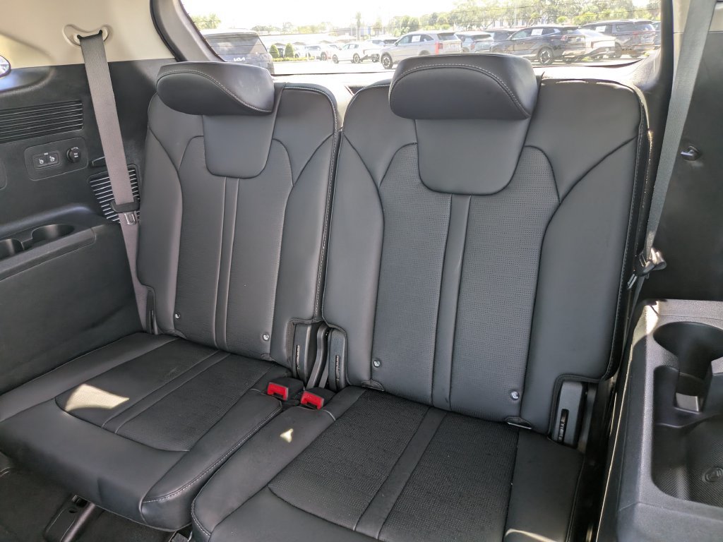 Certified 2025 Kia Sorento EX FWD image 21