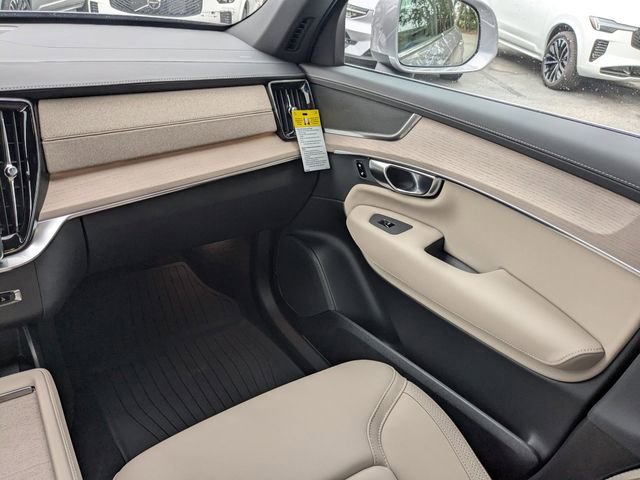 New 2026 Volvo XC90 B5 Core w/ Protection Package image 18