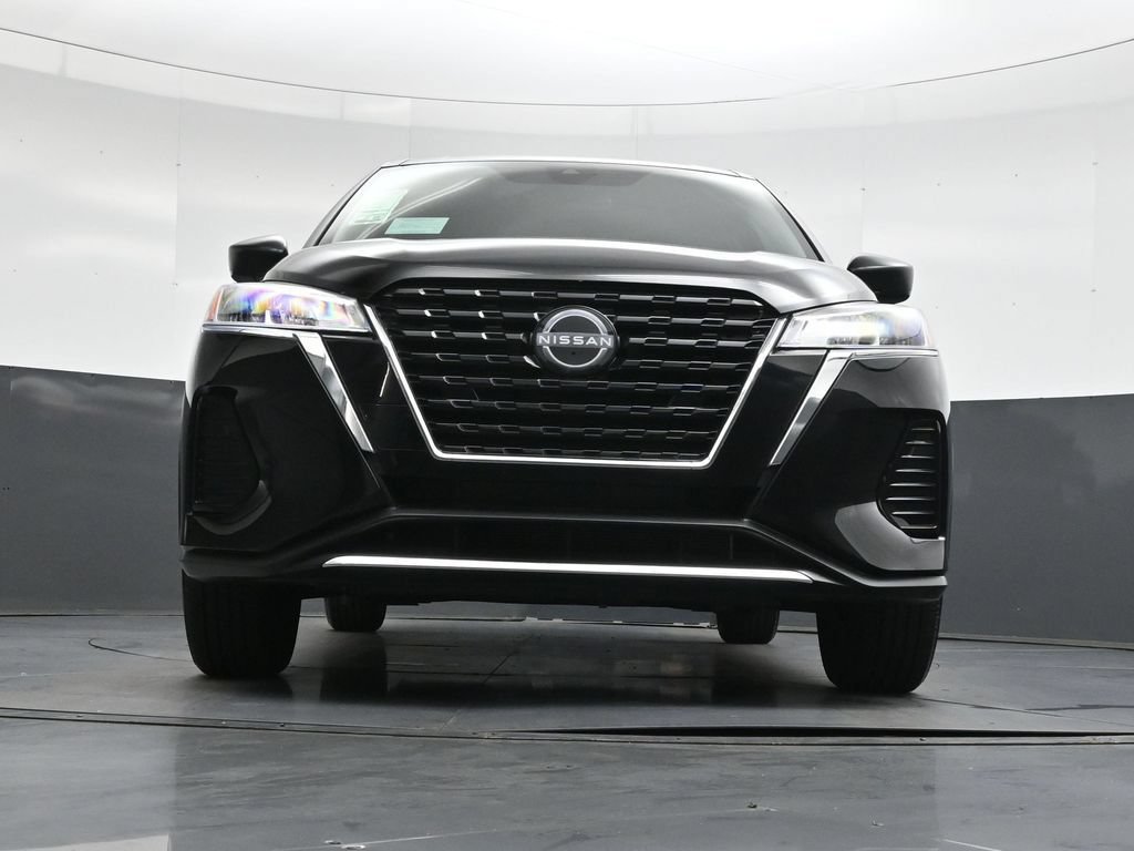 Certified 2025 Nissan Kicks Play S FWD image 41