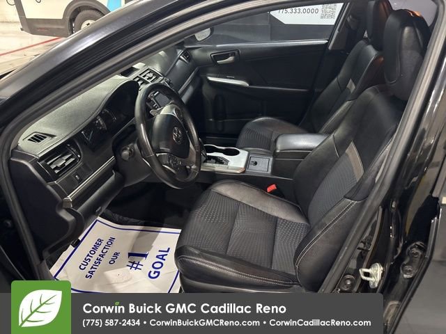 Used 2013 Toyota Camry SE image 10