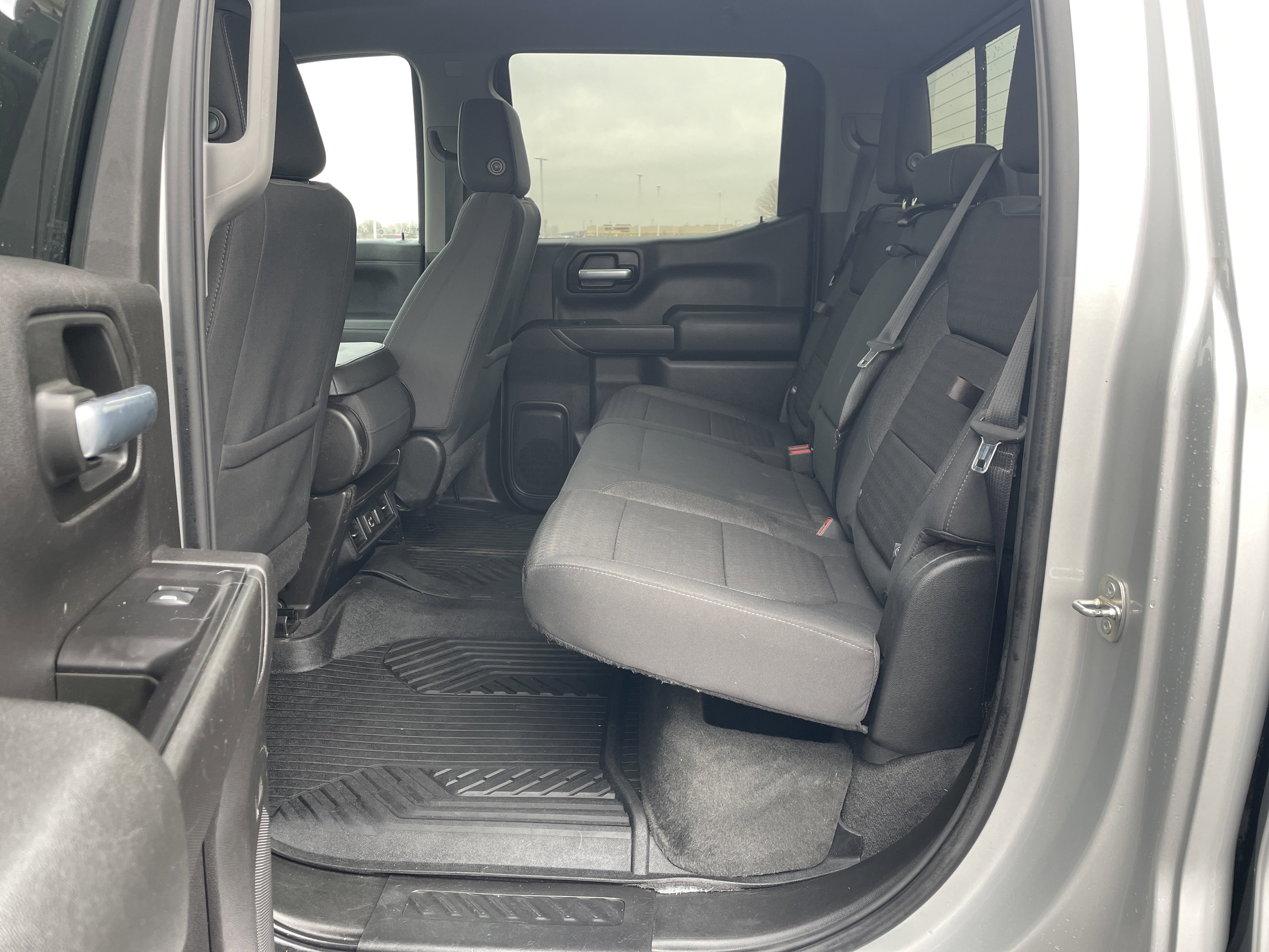 Used 2020 Chevrolet Silverado 1500 LT w/ All-Star Edition image 21