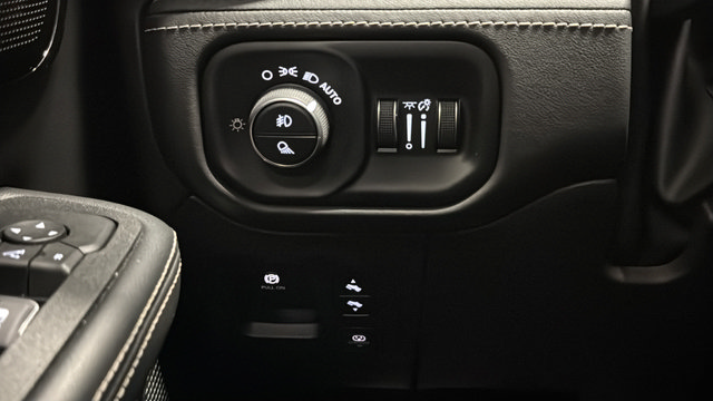 Used 2025 RAM 1500 Limited w/ Bed Utility Group AWD/4WD image 33