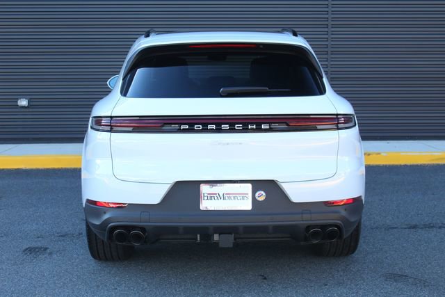 Certified 2025 Porsche Cayenne Base image 7