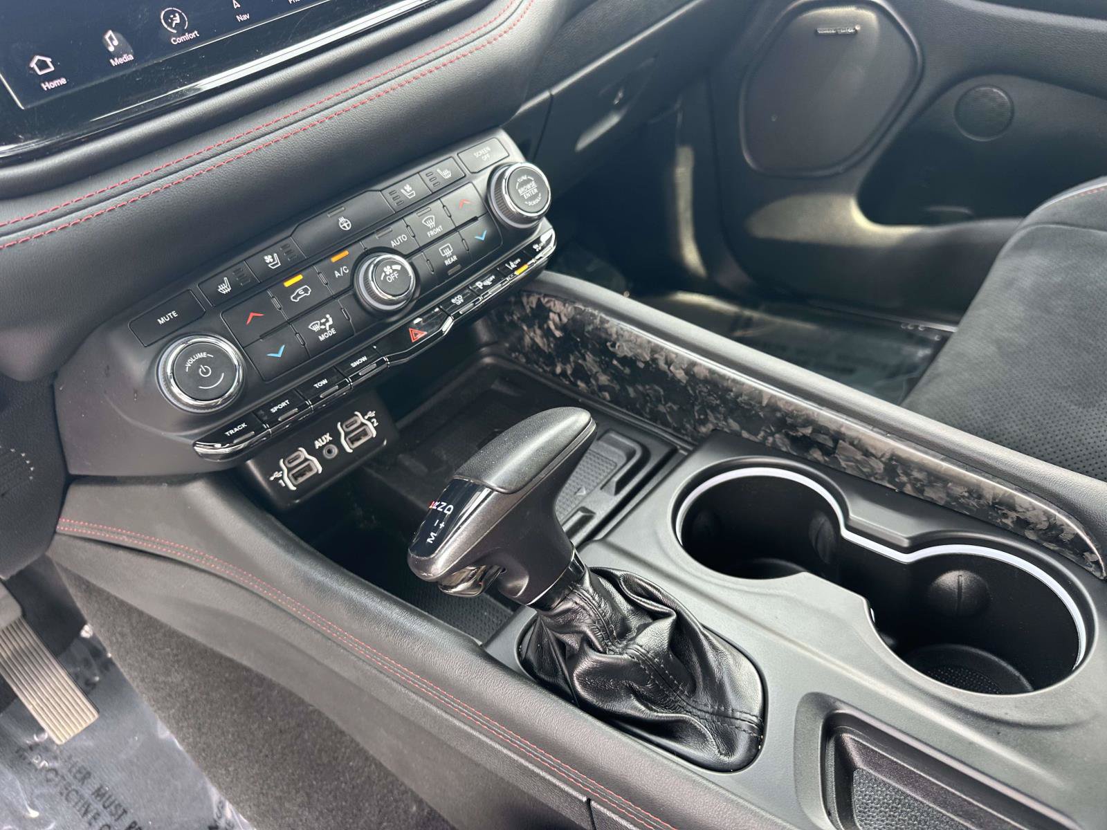 Used 2023 Dodge Durango R/T AWD/4WD image 17