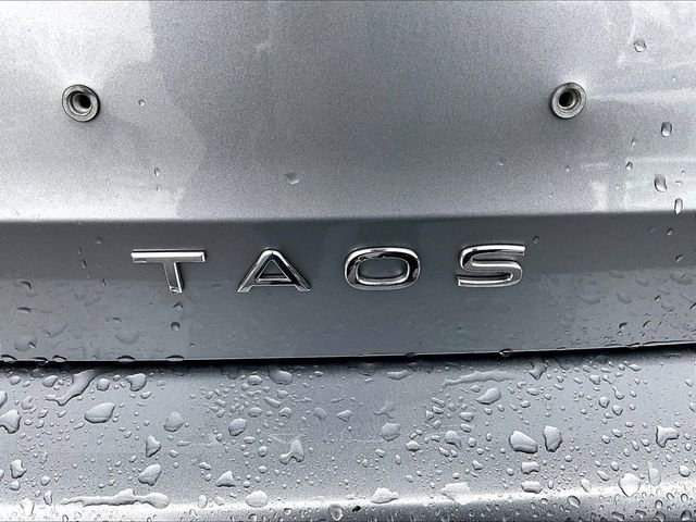 Used 2025 Volkswagen Taos S image 8