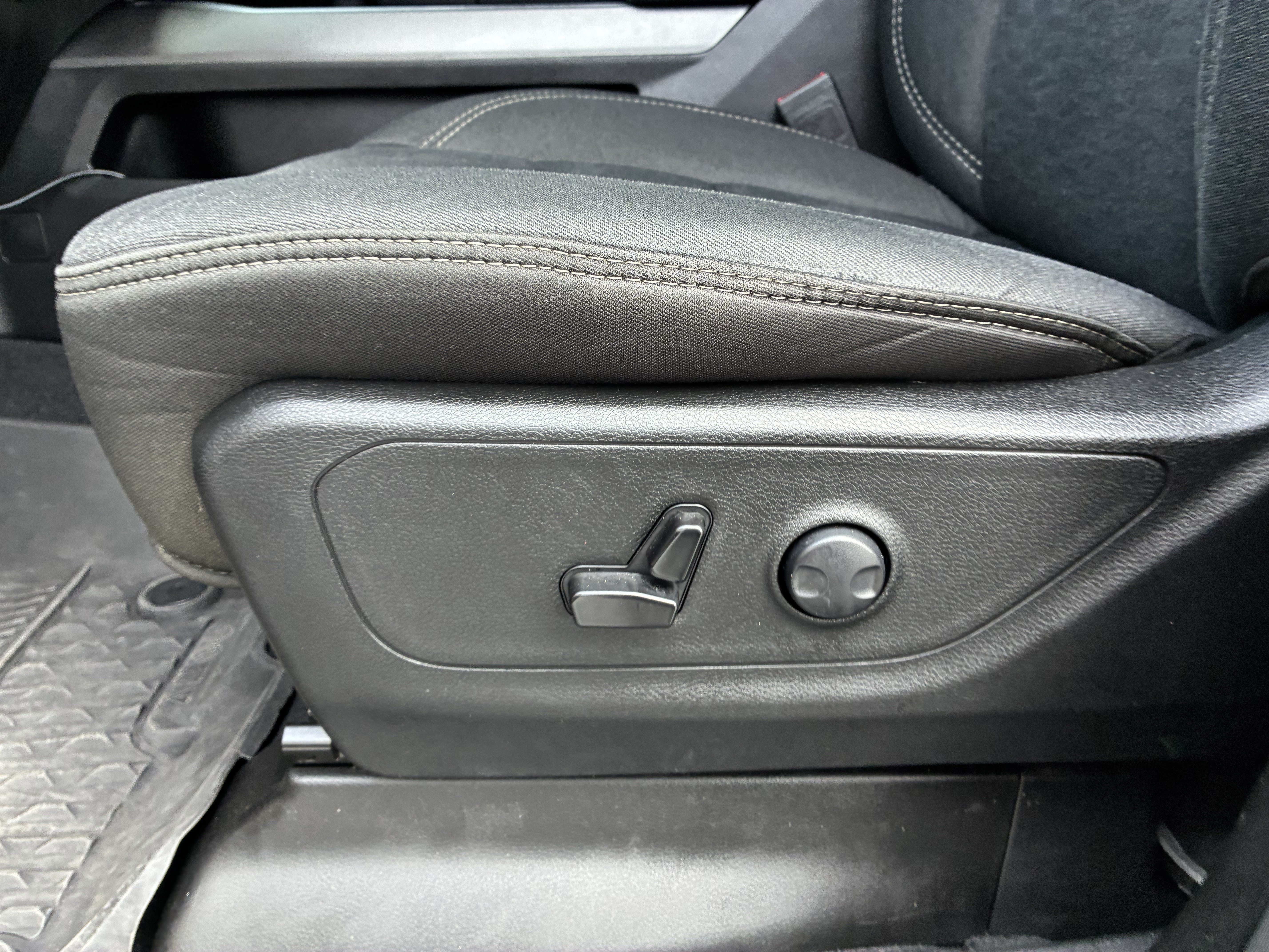 Used 2025 RAM 1500 Big Horn AWD/4WD image 27