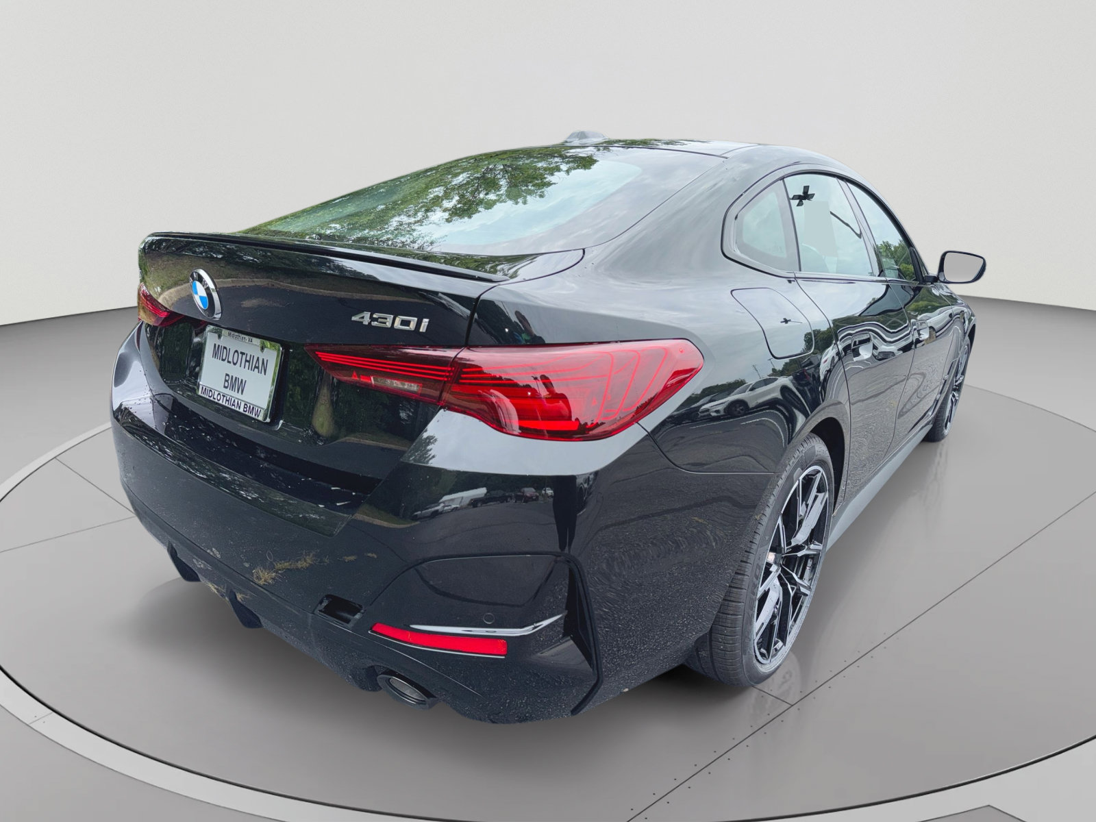 New 2026 BMW 430i xDrive w/ M Sport Package AWD/4WD image 29