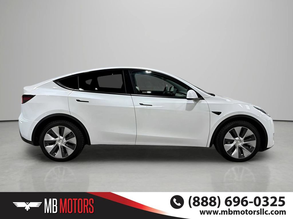 Used 2021 Tesla Model Y Long Range AWD/4WD image 4