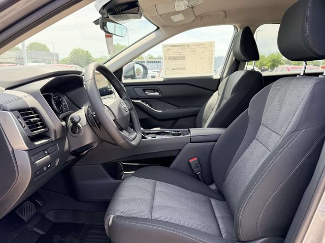 New 2026 Nissan Rogue SV AWD/4WD image 16