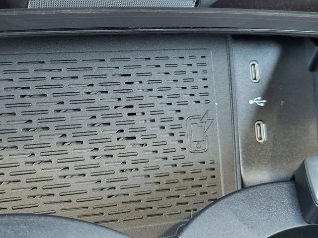 Used 2025 Mercedes-Benz GLS 450 4MATIC image 32