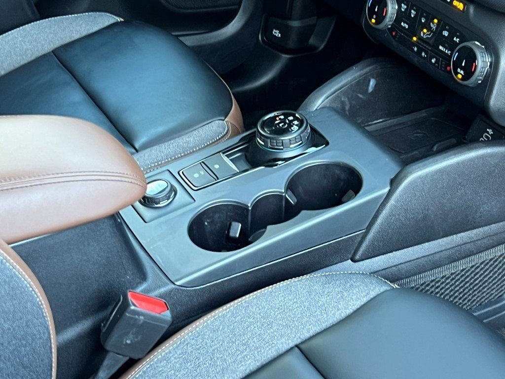 Used 2024 Ford Bronco Sport Outer Banks w/ Tech Package image 12