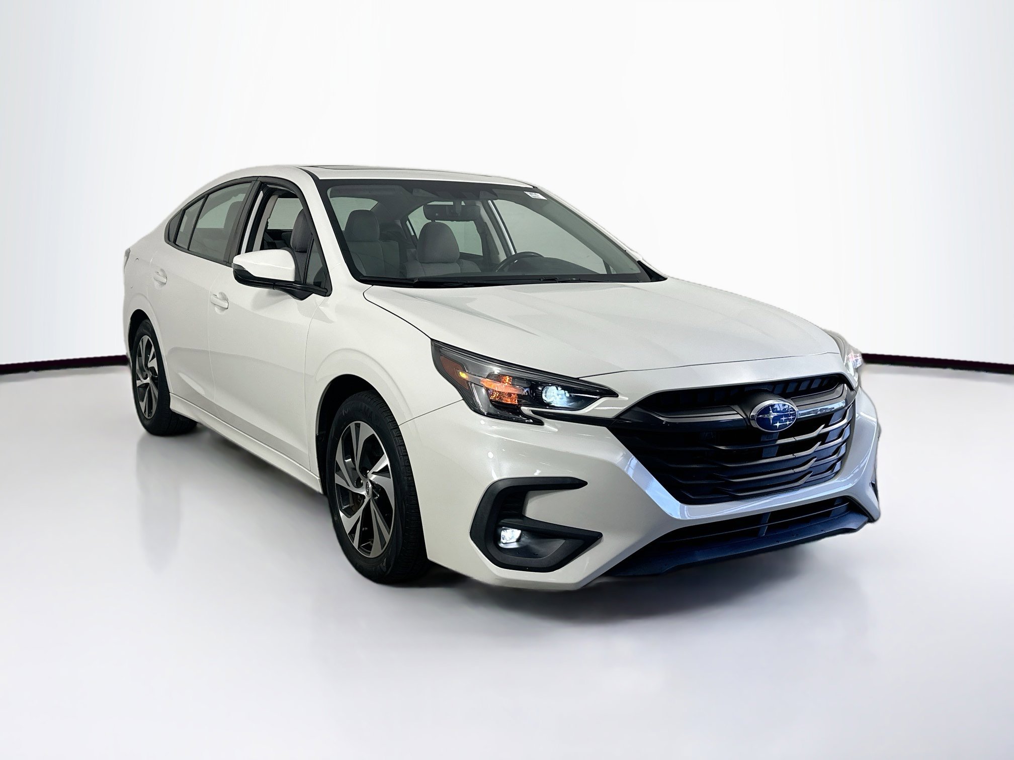 Used 2023 Subaru Legacy Premium image 3