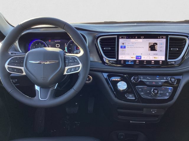 New 2026 Chrysler Pacifica Select FWD image 11