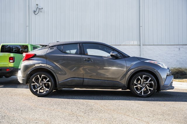 Used 2018 Toyota C-HR XLE image 7