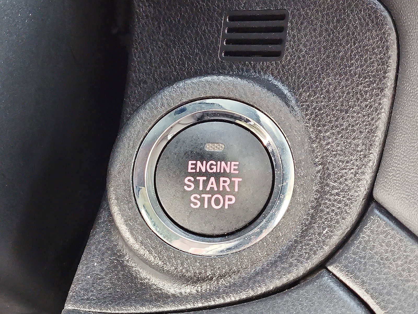 Used 2023 Subaru Outback Premium image 23