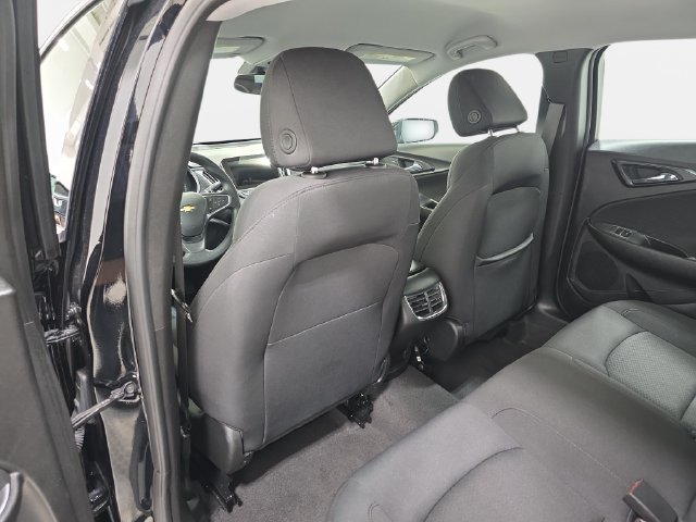 Used 2024 Chevrolet Malibu LT FWD image 12