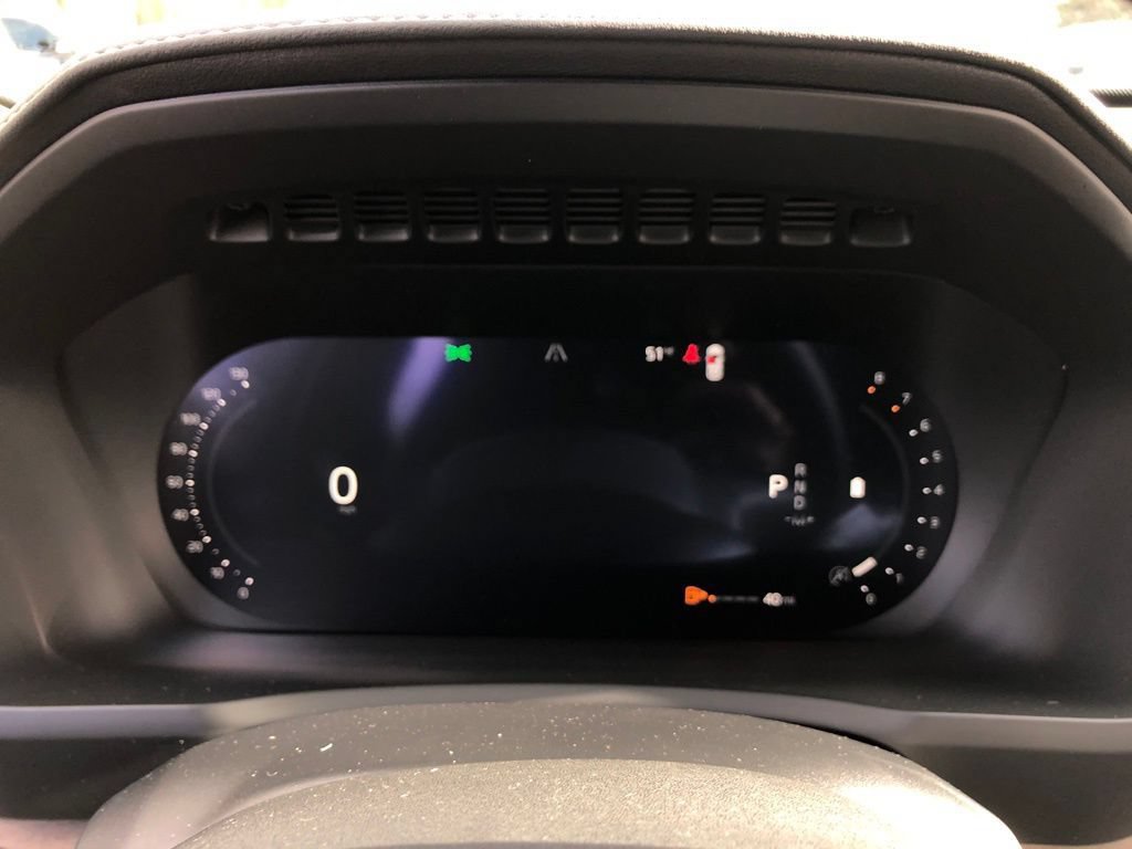 New 2026 Volvo XC90 B6 Plus w/ Protection Package Premier AWD/4WD image 14