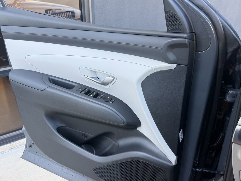 New 2026 Hyundai Tucson SE image 21