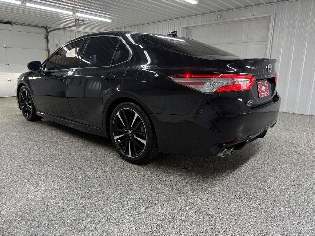 Used 2019 Toyota Camry XSE FWD image 4