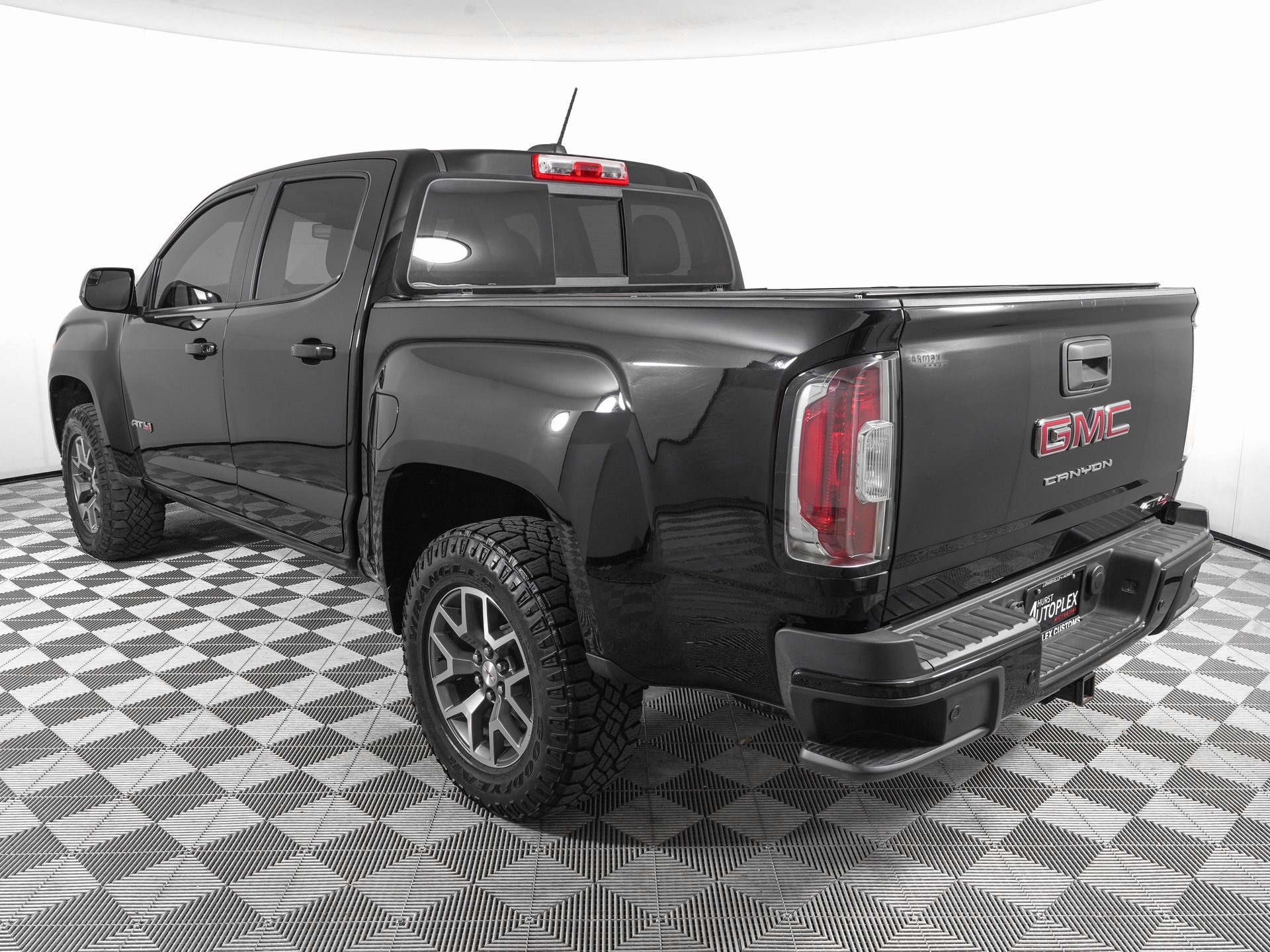 Used 2021 GMC Canyon AT4 w/ Driver Alert Package image 7