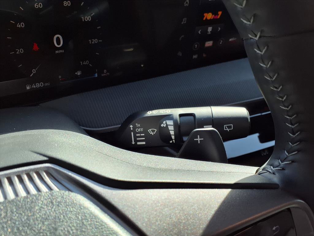 Certified 2025 Nissan Murano SV image 13