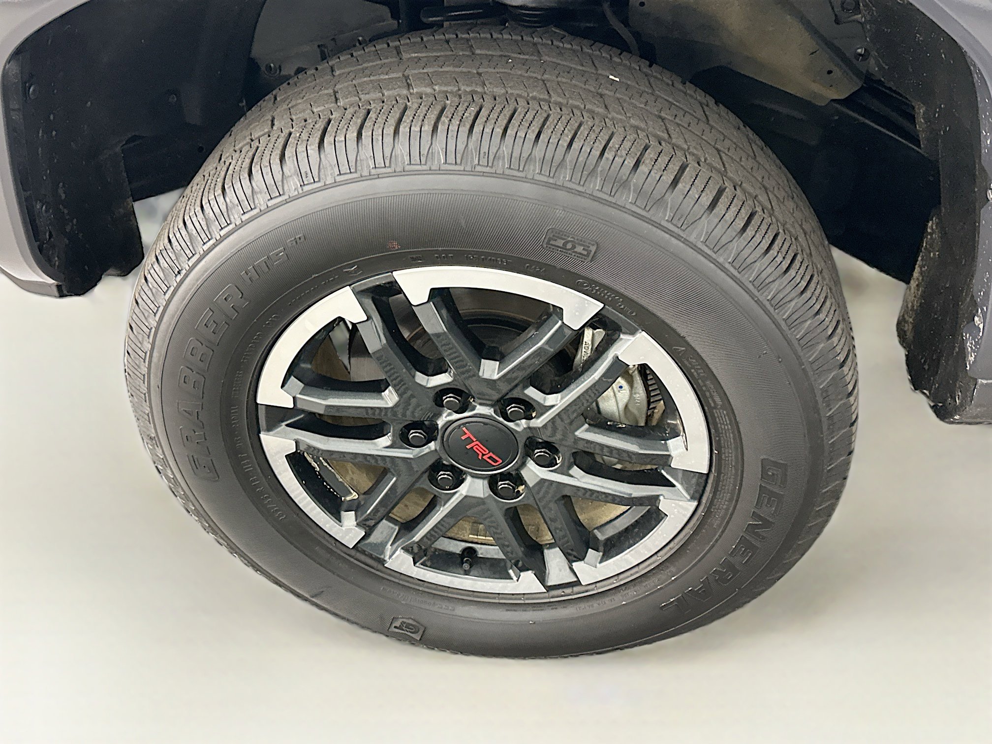 Used 2024 Toyota Tacoma TRD Sport image 11