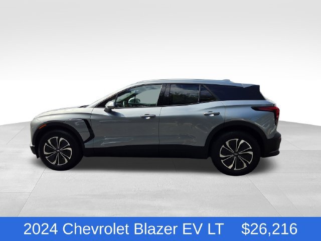 Certified 2024 Chevrolet Blazer EV LT AWD/4WD image 2