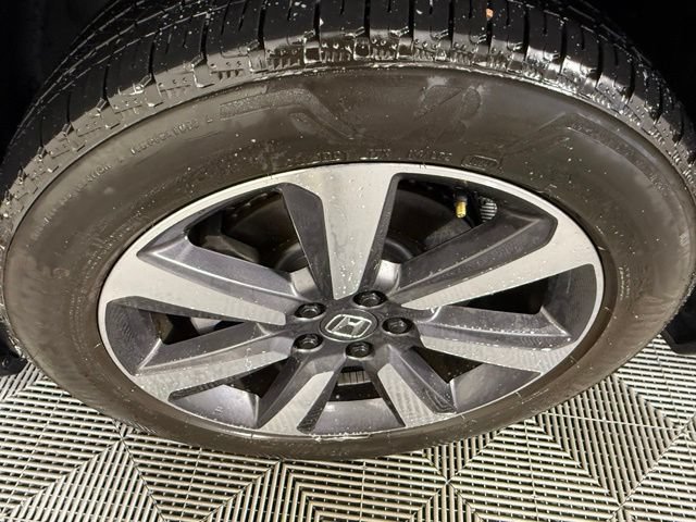 Used 2025 Honda Pilot Elite image 14