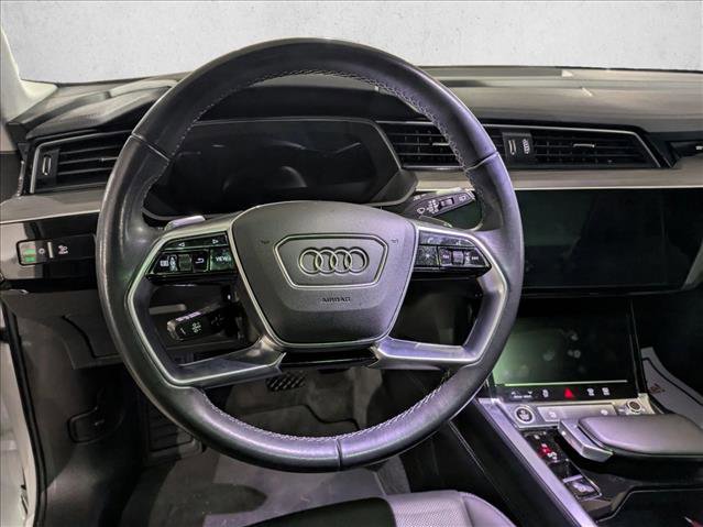 Used 2024 Audi Q8 e-tron Premium Plus w/ Premium Plus Package image 14