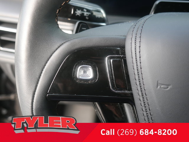 Used 2025 Lincoln Aviator Reserve w/ Equipment Group 201A AWD/4WD image 26