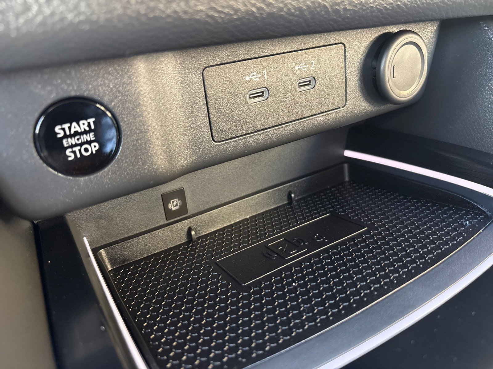 Used 2025 Nissan Rogue Rock Creek w/ Rock Creek Premium Package image 18