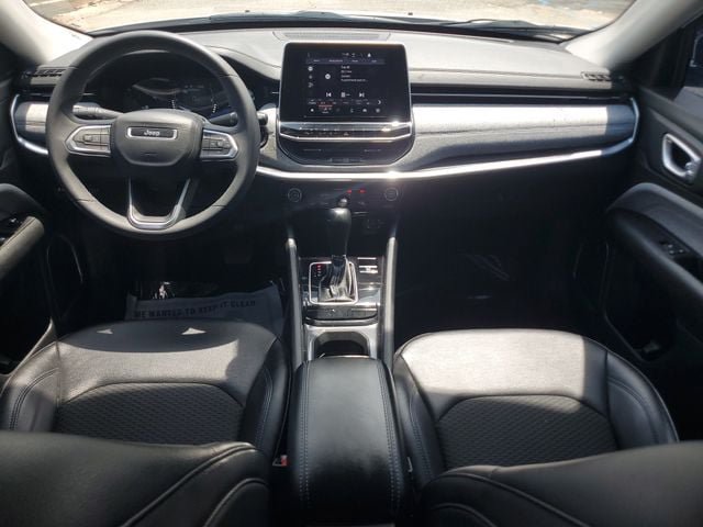 Used 2022 Jeep Compass Latitude FWD image 16