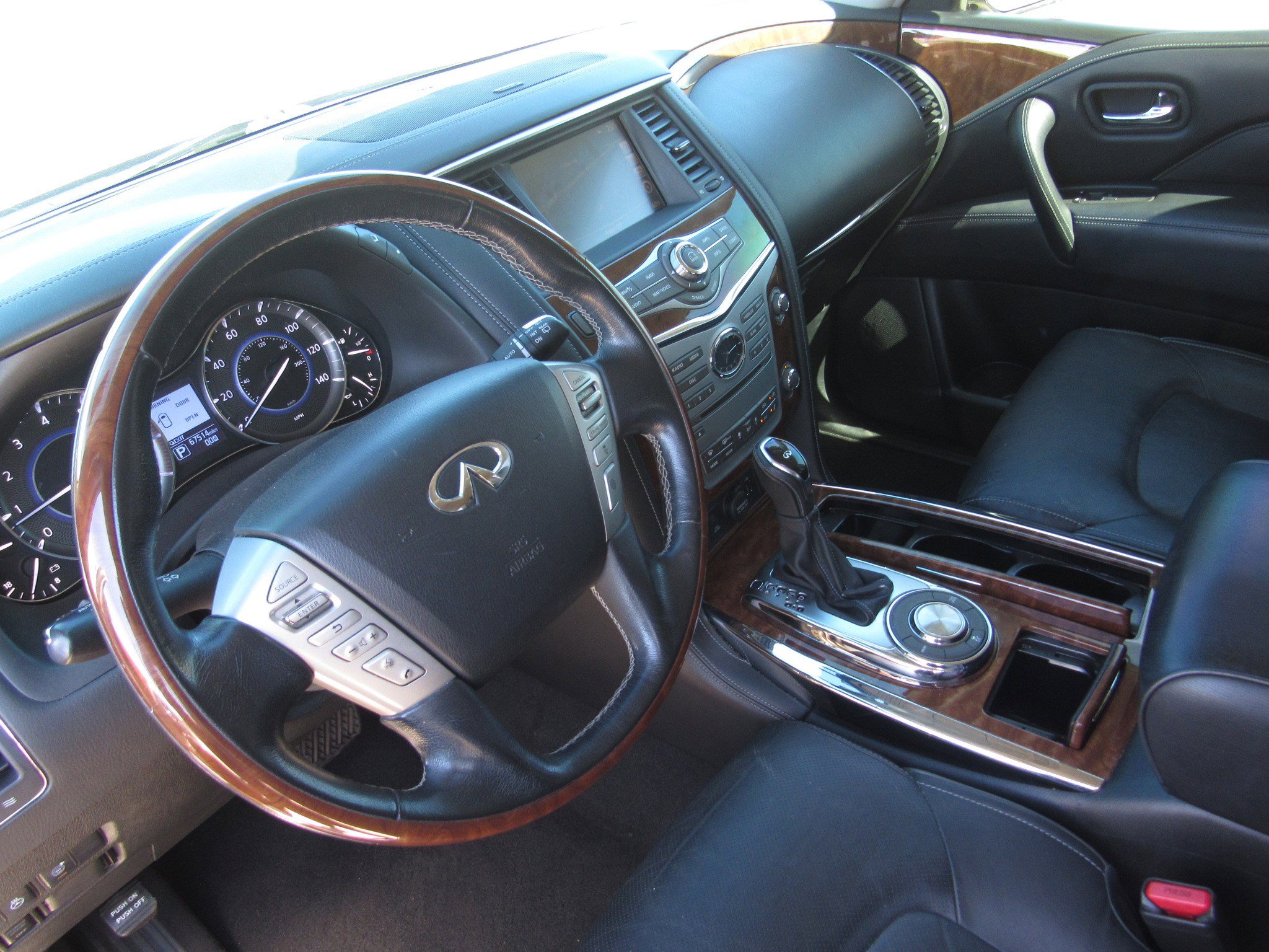 Used 2019 INFINITI QX80 Luxe w/ Proassist Package image 18